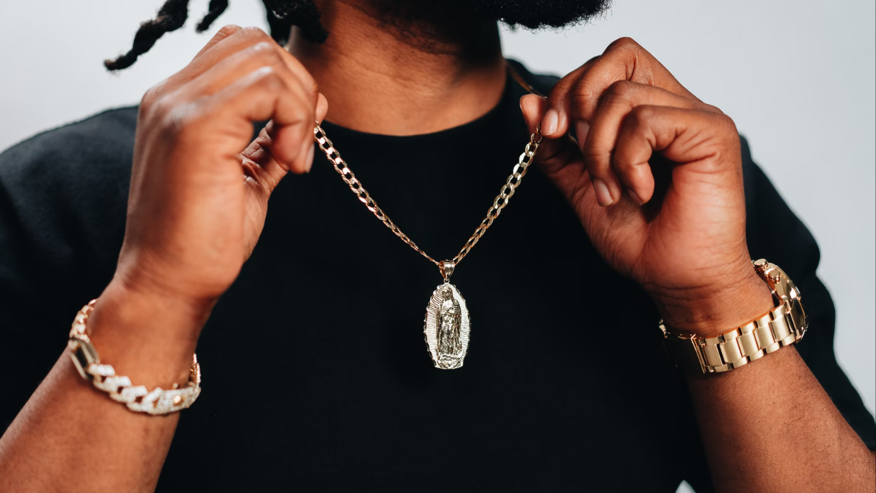 The Complete Guide to Choosing the Perfect Chain Jewelry