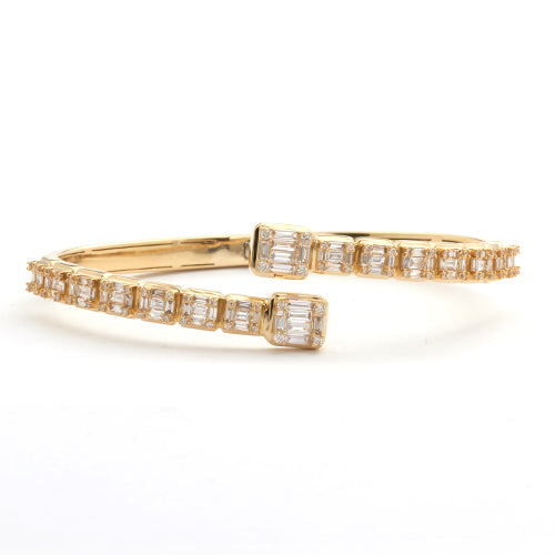 14KY 3.00CTW DIAMOND CUFF BRACELET - BAGUETTE &