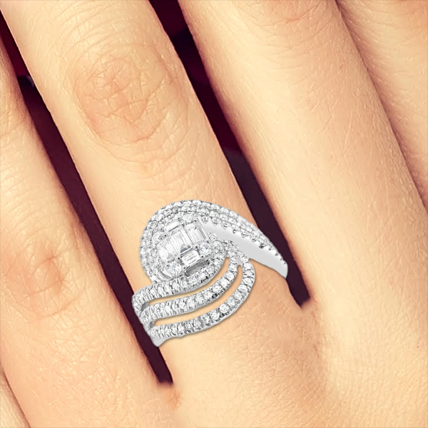 Diamond Engagement Ring 1.25 CTW Bagguettes w/ Round Cut 14K White Gold