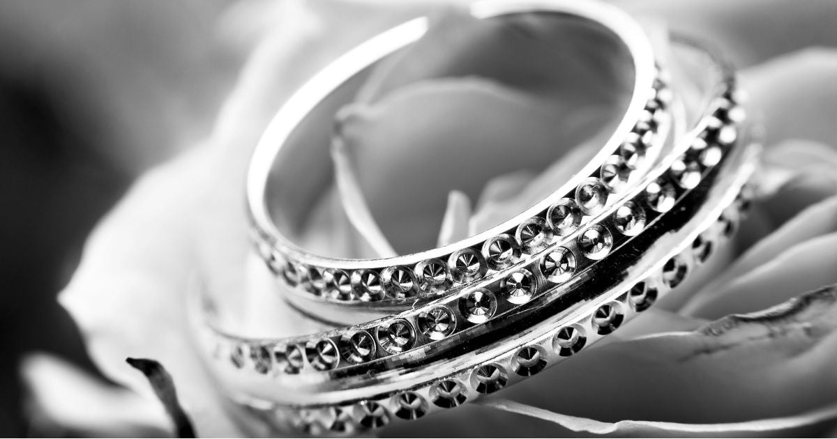 Top 10 Stylish Office Party Jewelry Ideas