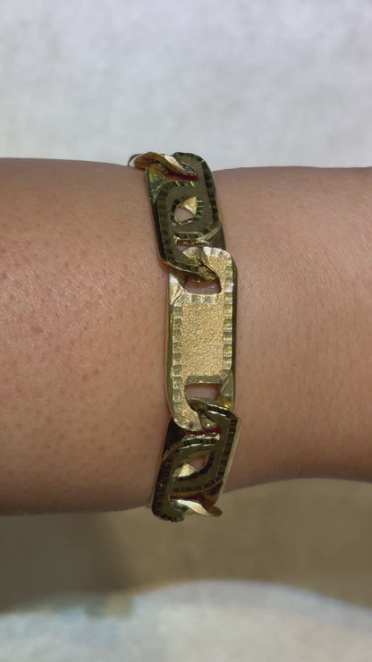 CUSTOM MADE BRACELET WITH SATIN FINISH AND DIAMOND CUT BORDERS ED00042