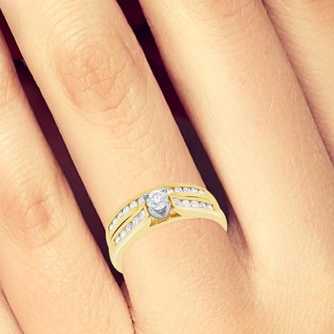 Diamond Engagement Ring .55 CTW Round Cut 14K Yellow Gold