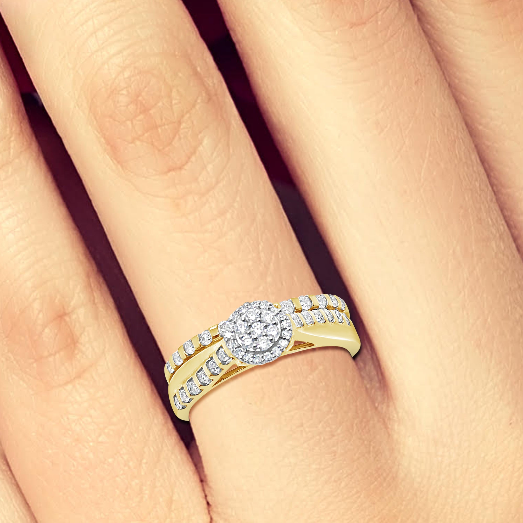 Diamond Engagement Ring .40 CTW Round Cut 14K Yellow Gold