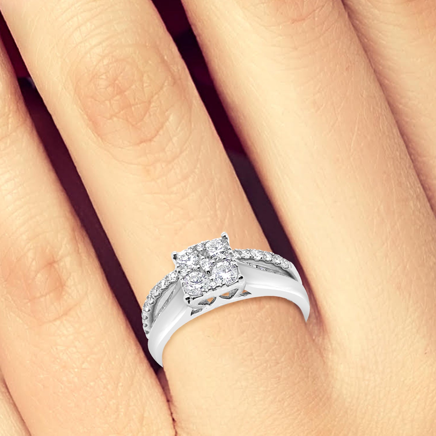 Diamond Engagement Ring .75 CTW Round Cut 14K White Gold