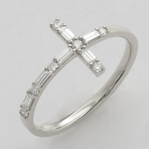 Horizontal baguette Diamond with Diamond pavé Engagement ring | SMD