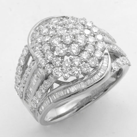 14KW 2.50CTW ROUND CLUSTER RING - BAGUETTE DIAMOND